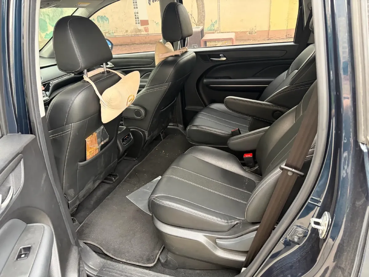 2021 GAC Trumpchi M6 1.5T 169HP L4 7DCT,autocango,china used car exporter,china ev exporter,chinese used car exporter,chinese used ev exporter