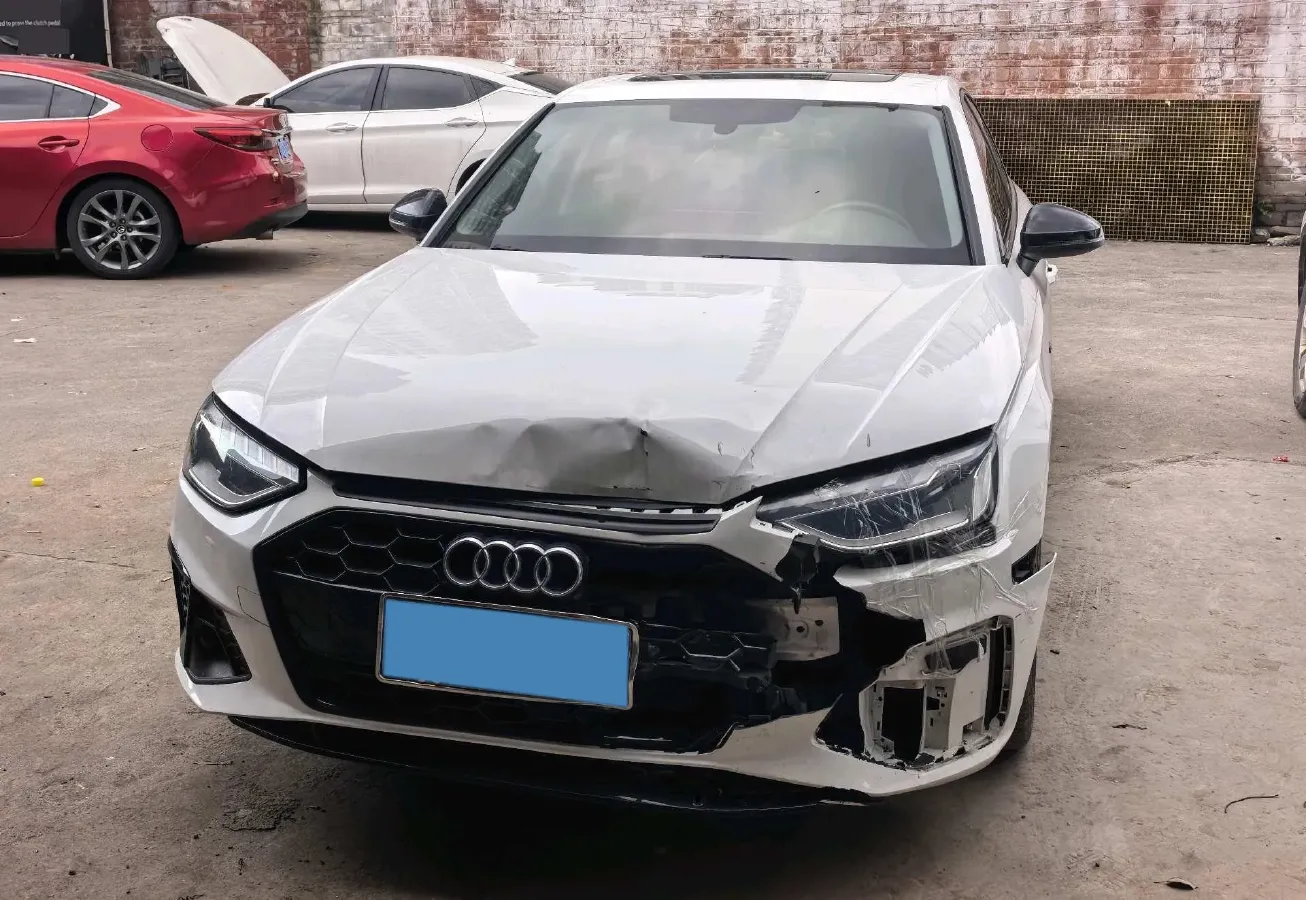 2022 Audi A4L 2.0T 190HP L4 7DCT,autocango,china used car exporter,china ev exporter,chinese used car exporter,chinese used ev exporter