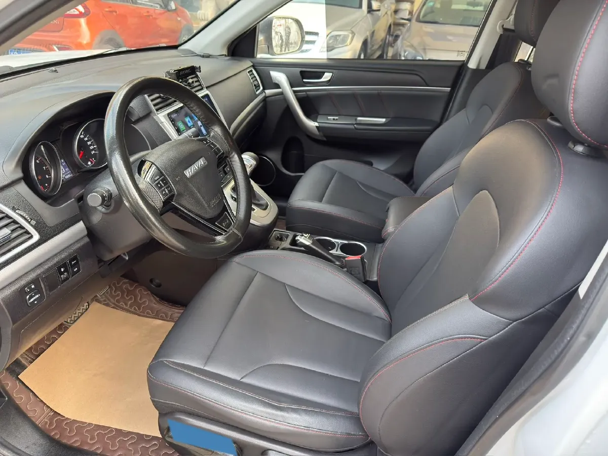 2019 Haval M6 1.5T 150HP L4 7DCT,autocango,china used car exporter,china ev exporter,chinese used car exporter,chinese used ev exporter