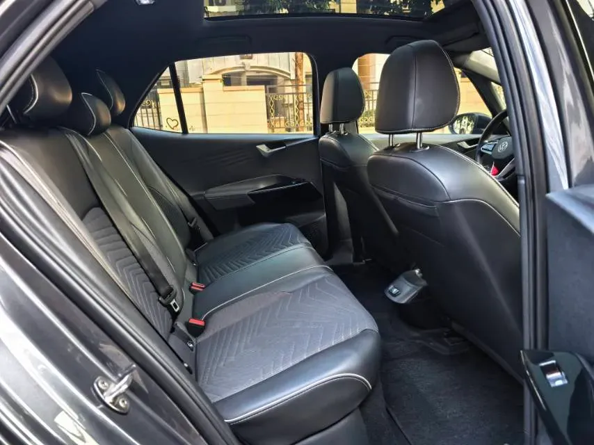 2023 Volkswagen ID.3 BEV 52.8KWH,autocango,china used car exporter,china ev exporter,chinese used car exporter,chinese used ev exporter