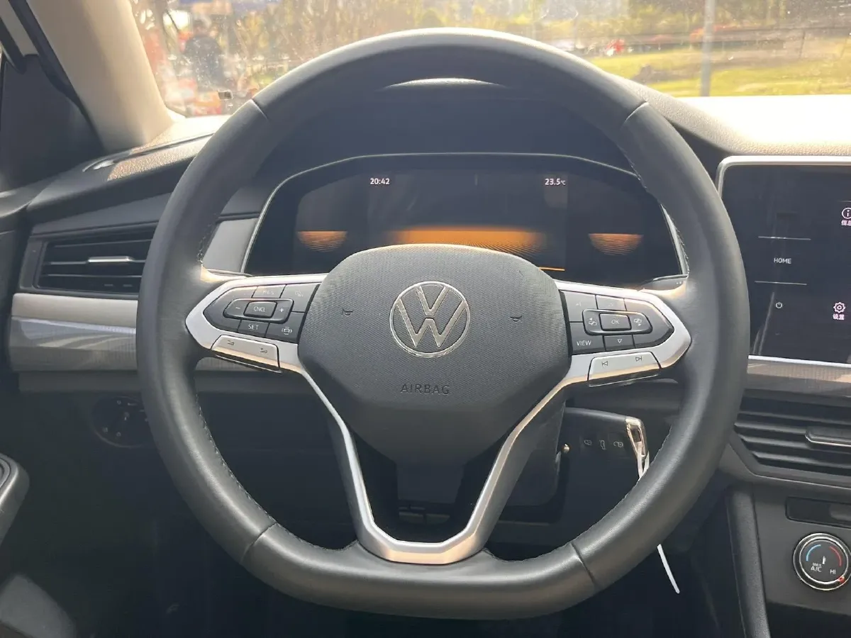 2024 Volkswagen Bora 1.2T 116HP L4 7DCT,autocango,china used car exporter,china ev exporter,chinese used car exporter,chinese used ev exporter