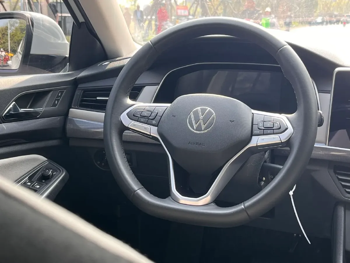 2024 Volkswagen Bora 1.2T 116HP L4 7DCT,autocango,china used car exporter,china ev exporter,chinese used car exporter,chinese used ev exporter