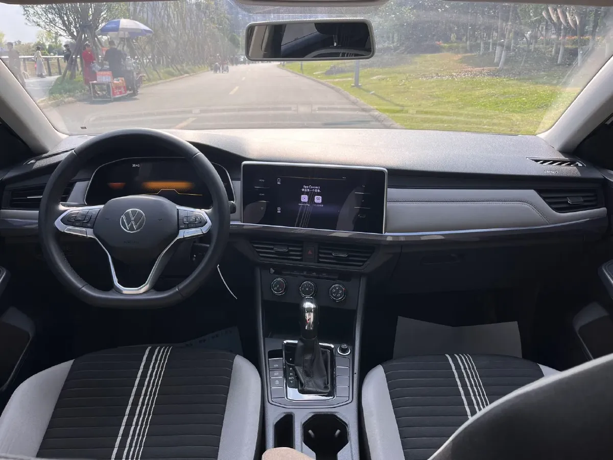 2024 Volkswagen Bora 1.2T 116HP L4 7DCT,autocango,china used car exporter,china ev exporter,chinese used car exporter,chinese used ev exporter