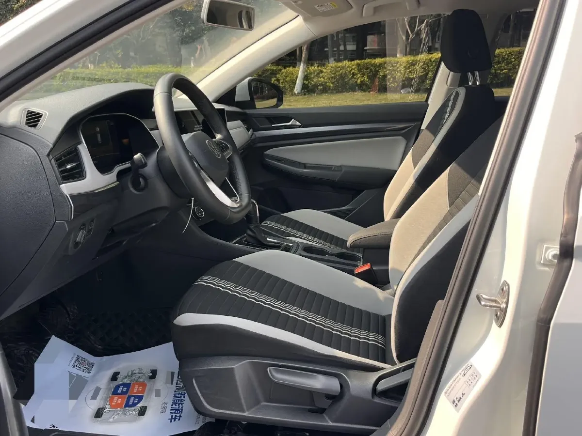 2024 Volkswagen Bora 1.2T 116HP L4 7DCT,autocango,china used car exporter,china ev exporter,chinese used car exporter,chinese used ev exporter