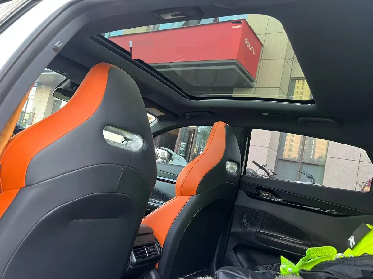 2024 ChangAn UNI-V 1.5T 188HP L4 7DCT,autocango,china used car exporter,china ev exporter,chinese used car exporter,chinese used ev exporter