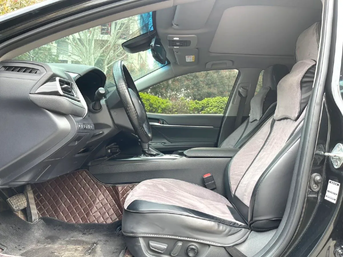 2021 Toyota Camry 2.5L 209HP L4 8AT,autocango,china used car exporter,china ev exporter,chinese used car exporter,chinese used ev exporter