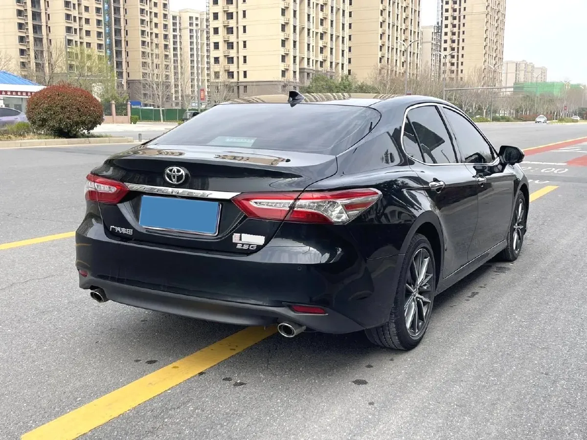 2021 Toyota Camry 2.5L 209HP L4 8AT,autocango,china used car exporter,china ev exporter,chinese used car exporter,chinese used ev exporter