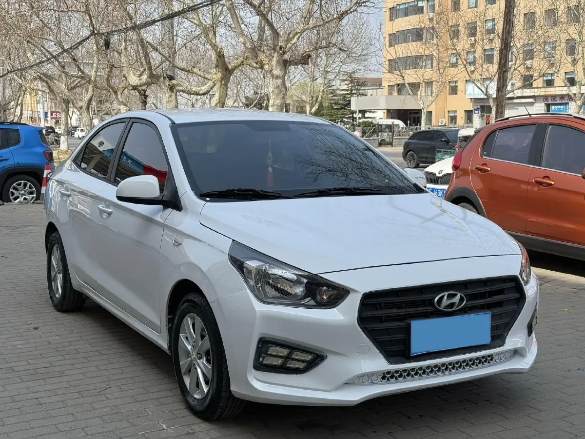 2017 Hyundai Reina 1.4L 95HP L4 5MT,autocango,china used car exporter,china ev exporter,chinese used car exporter,chinese used ev exporter
