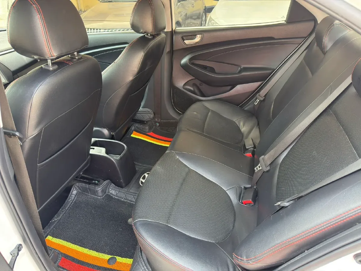 2017 Hyundai Reina 1.4L 95HP L4 5MT,autocango,china used car exporter,china ev exporter,chinese used car exporter,chinese used ev exporter