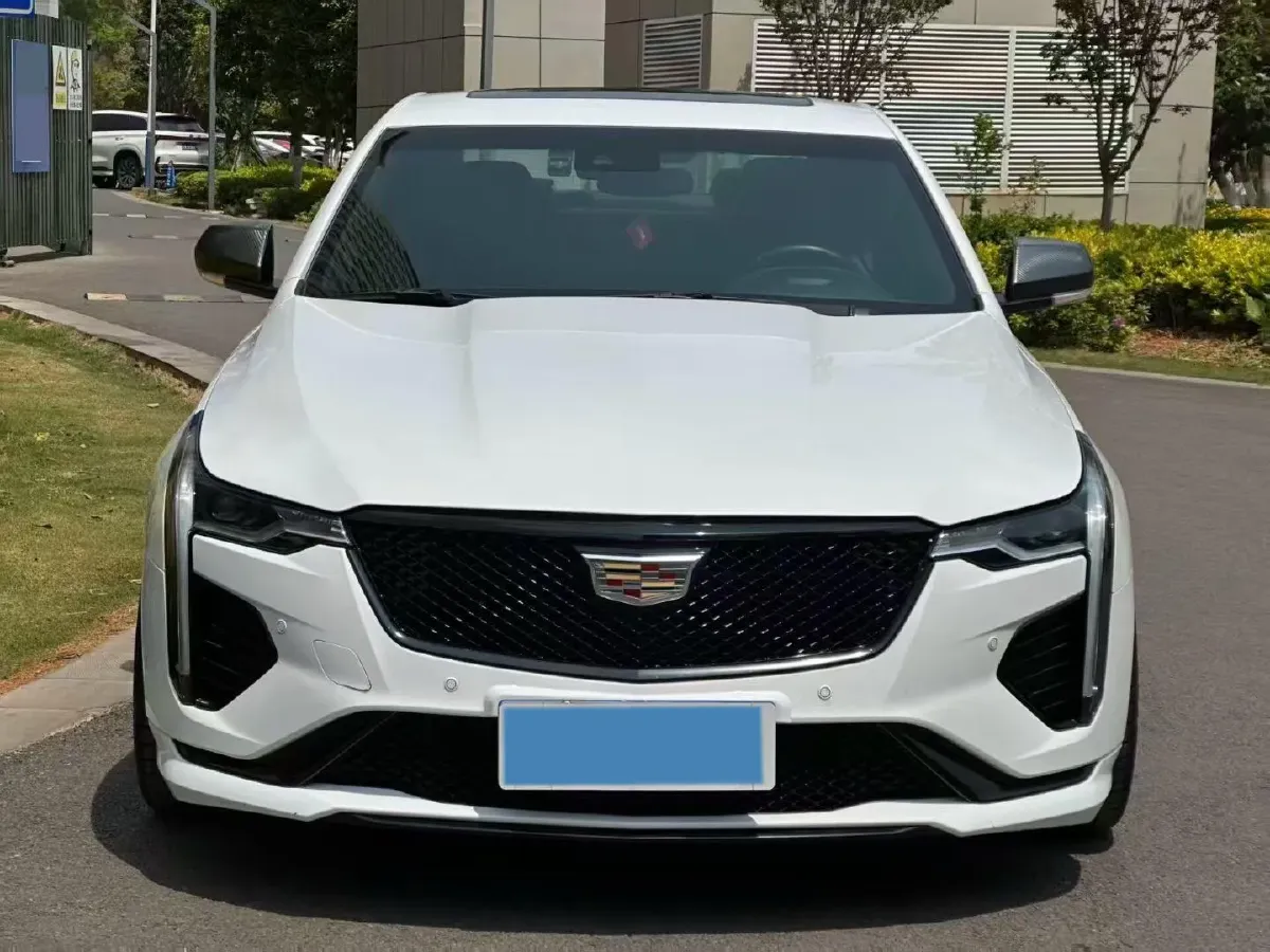 2021 Cadillac CT4 2.0T 237HP L4 8AT,autocango,china used car exporter,china ev exporter,chinese used car exporter,chinese used ev exporter