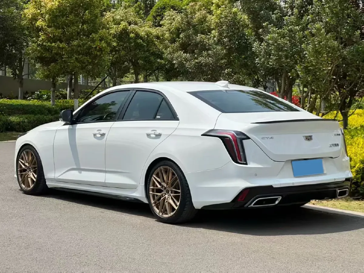 2021 Cadillac CT4 2.0T 237HP L4 8AT,autocango,china used car exporter,china ev exporter,chinese used car exporter,chinese used ev exporter