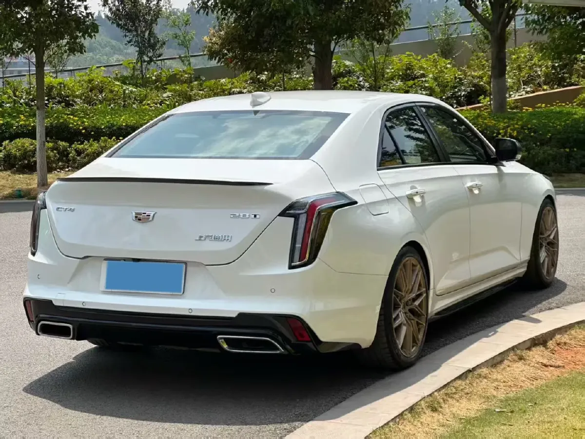 2021 Cadillac CT4 2.0T 237HP L4 8AT,autocango,china used car exporter,china ev exporter,chinese used car exporter,chinese used ev exporter