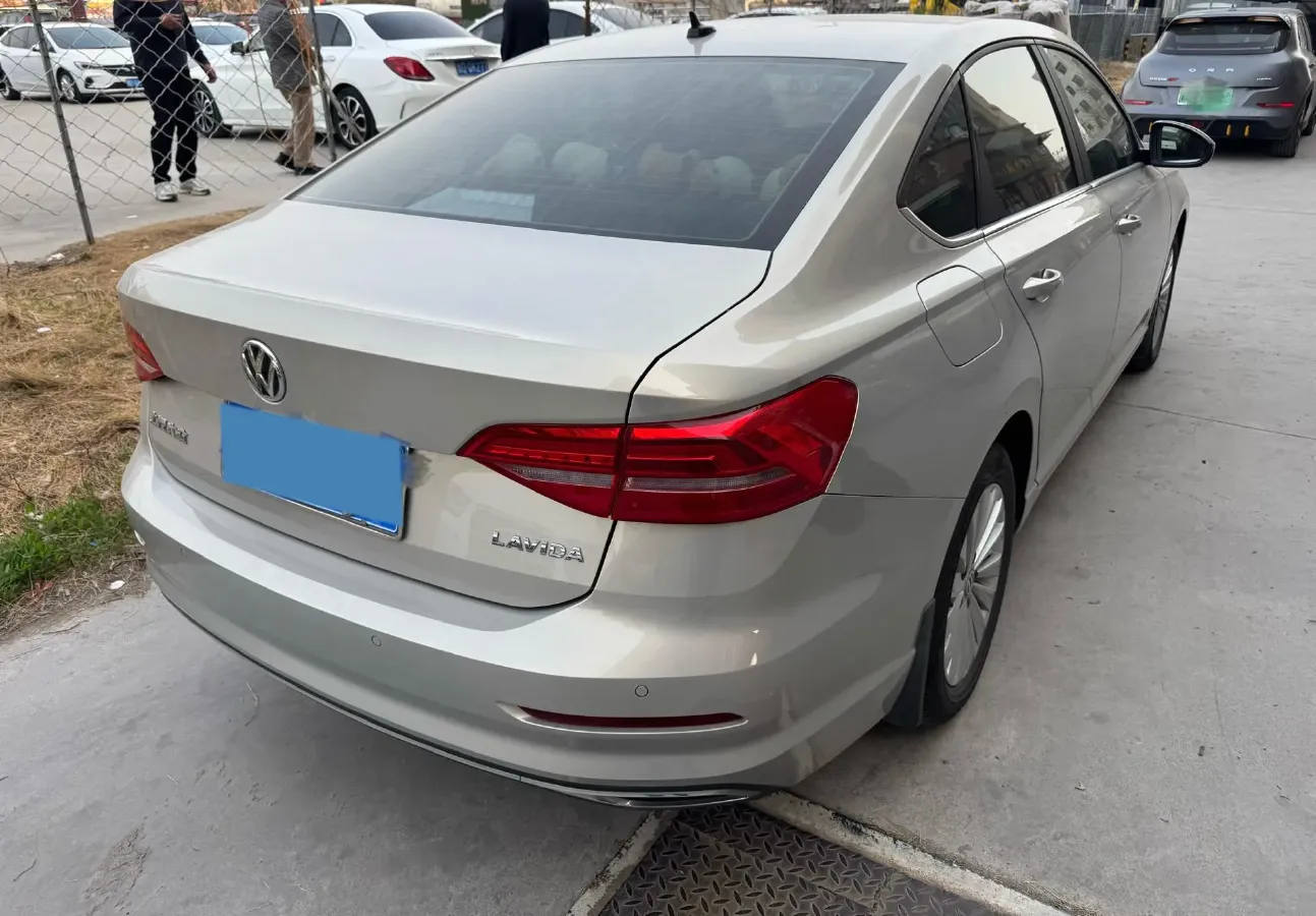 2018 Volkswagen Lavida 1.2T 116HP L4 7DCT,autocango,china used car exporter,china ev exporter,chinese used car exporter,chinese used ev exporter