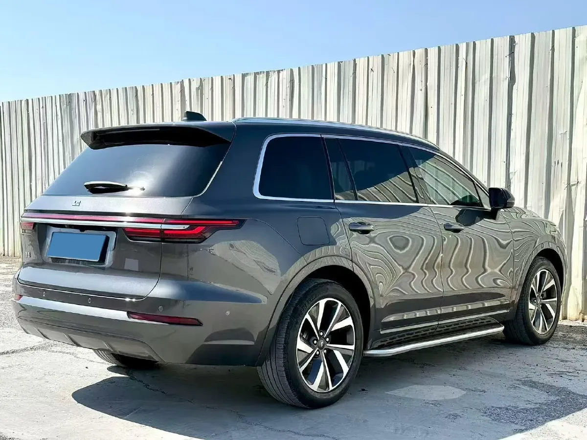 2021 Li ONE Range Extended 131HP REEV 40.5KWH,autocango,china used car exporter,china ev exporter,chinese used car exporter,chinese used ev exporter