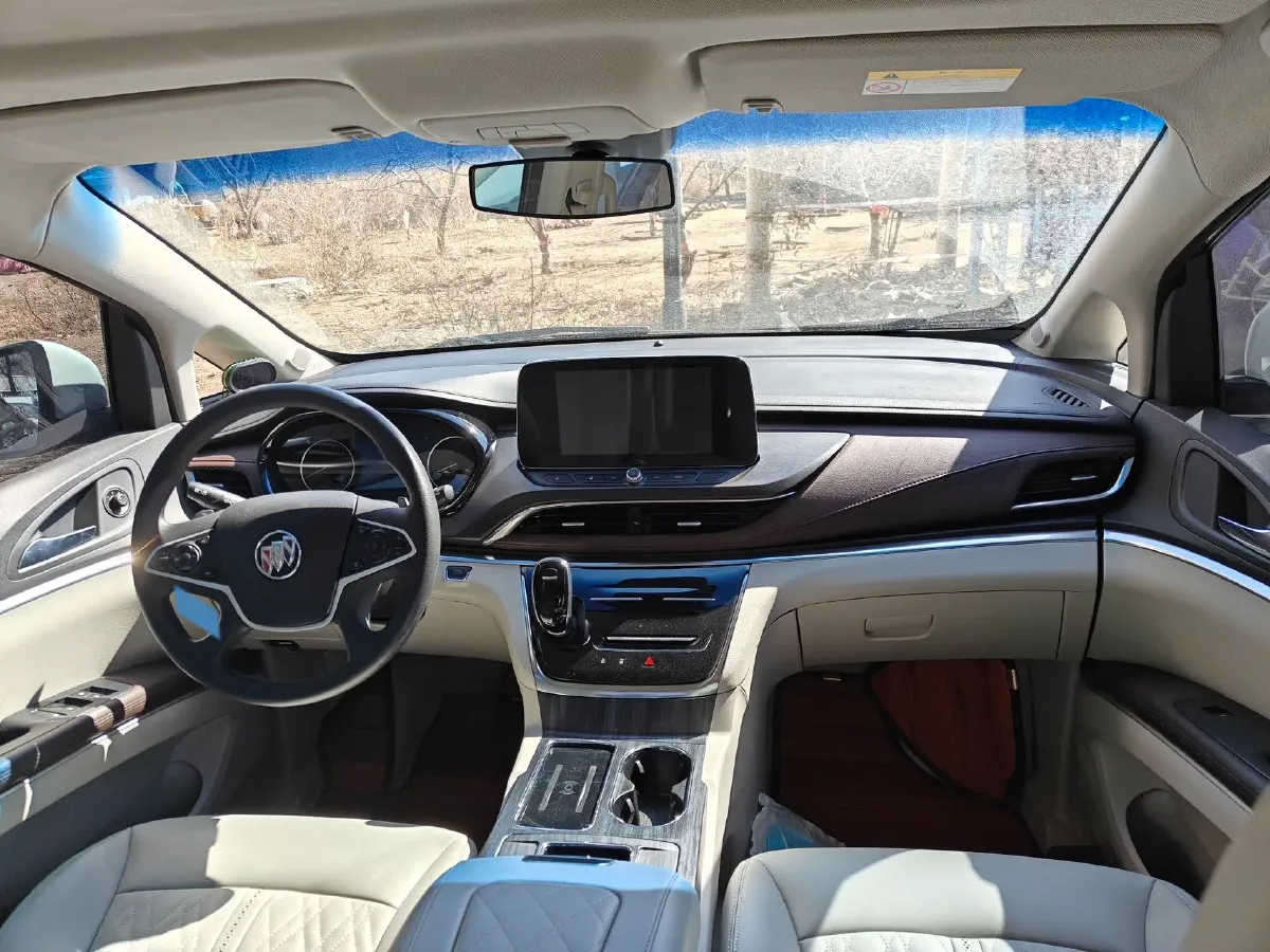 2022 Buick GL8 2.0T 237HP L4 9AT,autocango,china used car exporter,china ev exporter,chinese used car exporter,chinese used ev exporter