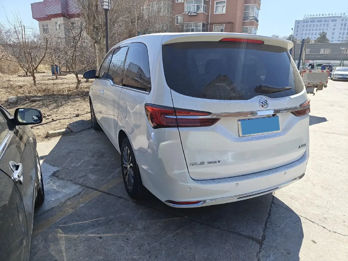 2022 Buick GL8 2.0T 237HP L4 9AT,autocango,china used car exporter,china ev exporter,chinese used car exporter,chinese used ev exporter
