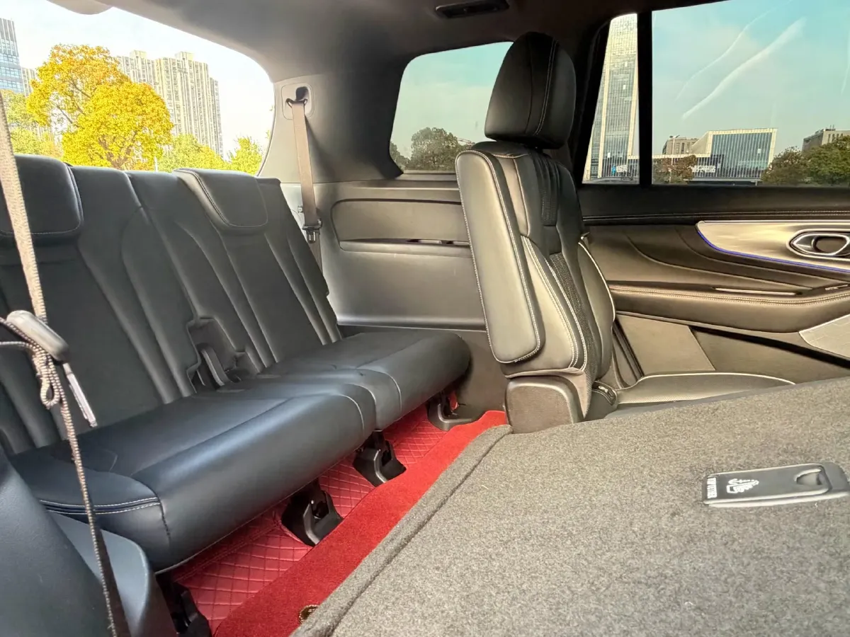 2022 GAC Trumpchi GS8 2.0T 252HP L4 8AT,autocango,china used car exporter,china ev exporter,chinese used car exporter,chinese used ev exporter