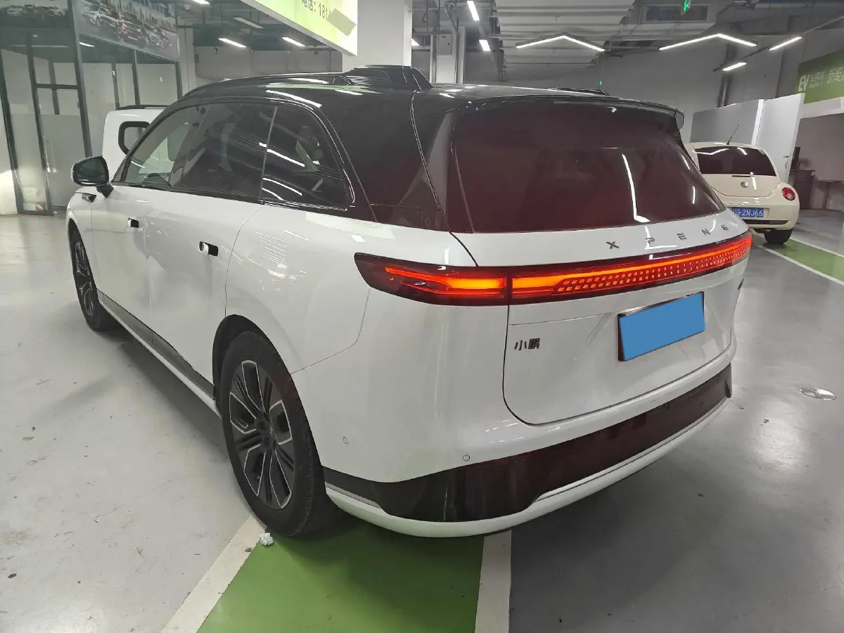 2025 Xpeng G9 BEV 79KWH,autocango,china used car exporter,china ev exporter,chinese used car exporter,chinese used ev exporter