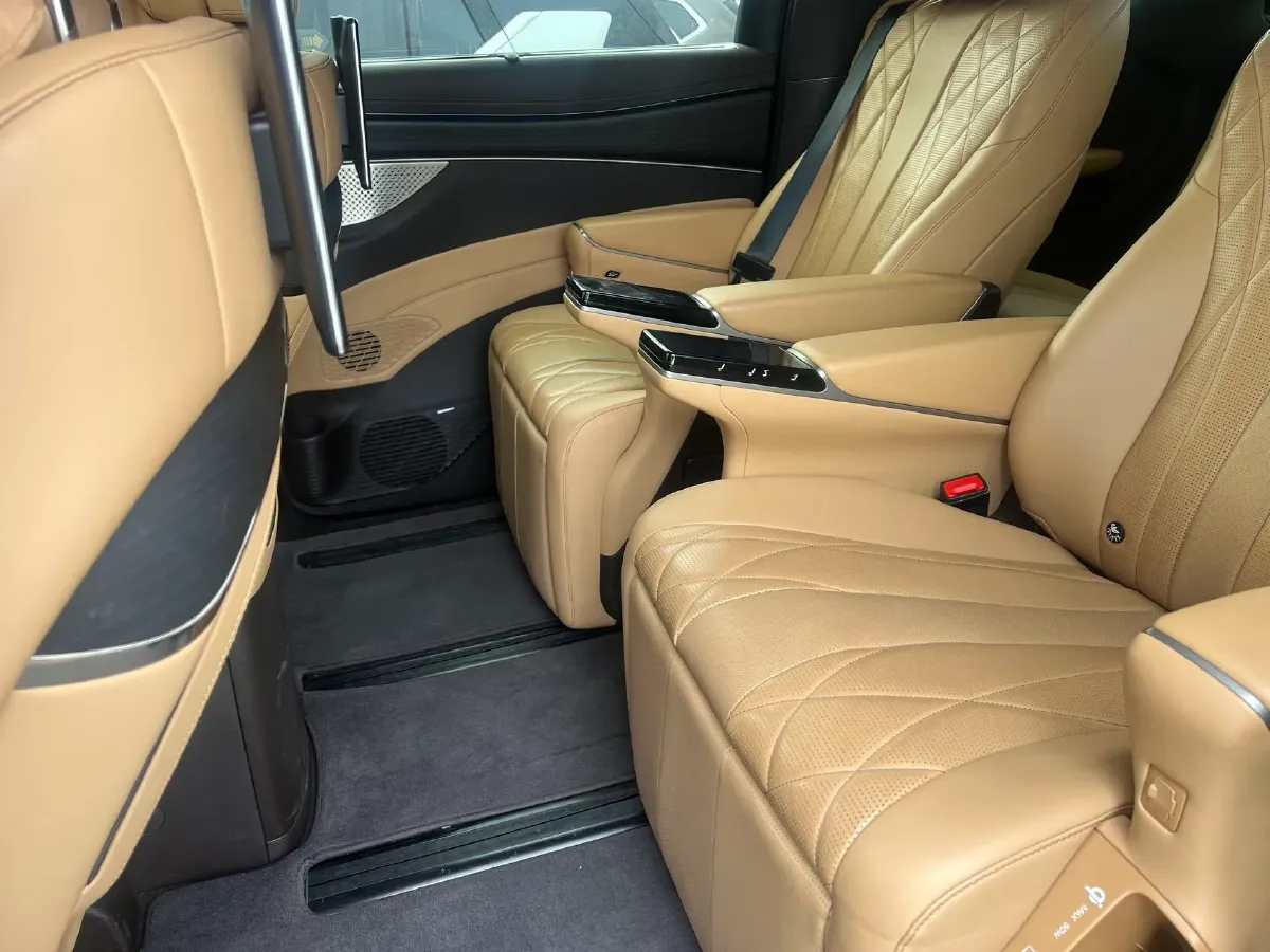 2025 Denza D9 1.5T 156HP L4 E-CVT PHEV 40KWH,autocango,china used car exporter,china ev exporter,chinese used car exporter,chinese used ev exporter