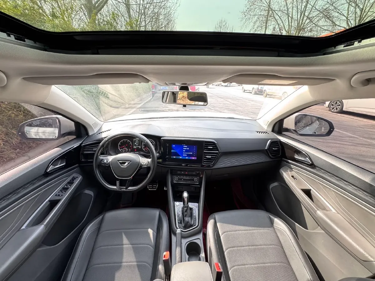 2020 Jetta VS7 1.4T 150HP L4 6AT,autocango,china used car exporter,china ev exporter,chinese used car exporter,chinese used ev exporter