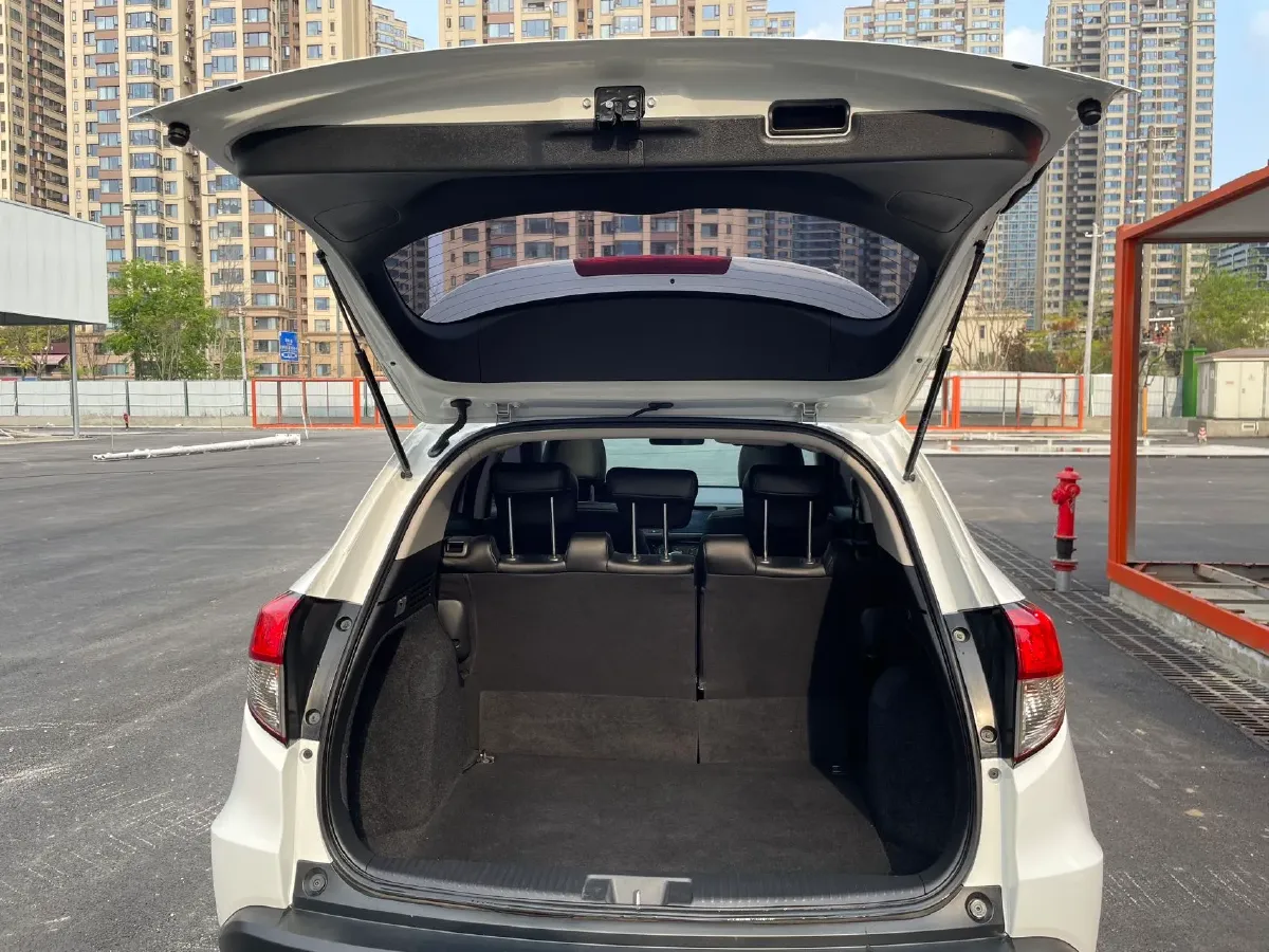 2020 Honda Vezel 1.5L 131HP L4 CVT,autocango,china used car exporter,china ev exporter,chinese used car exporter,chinese used ev exporter