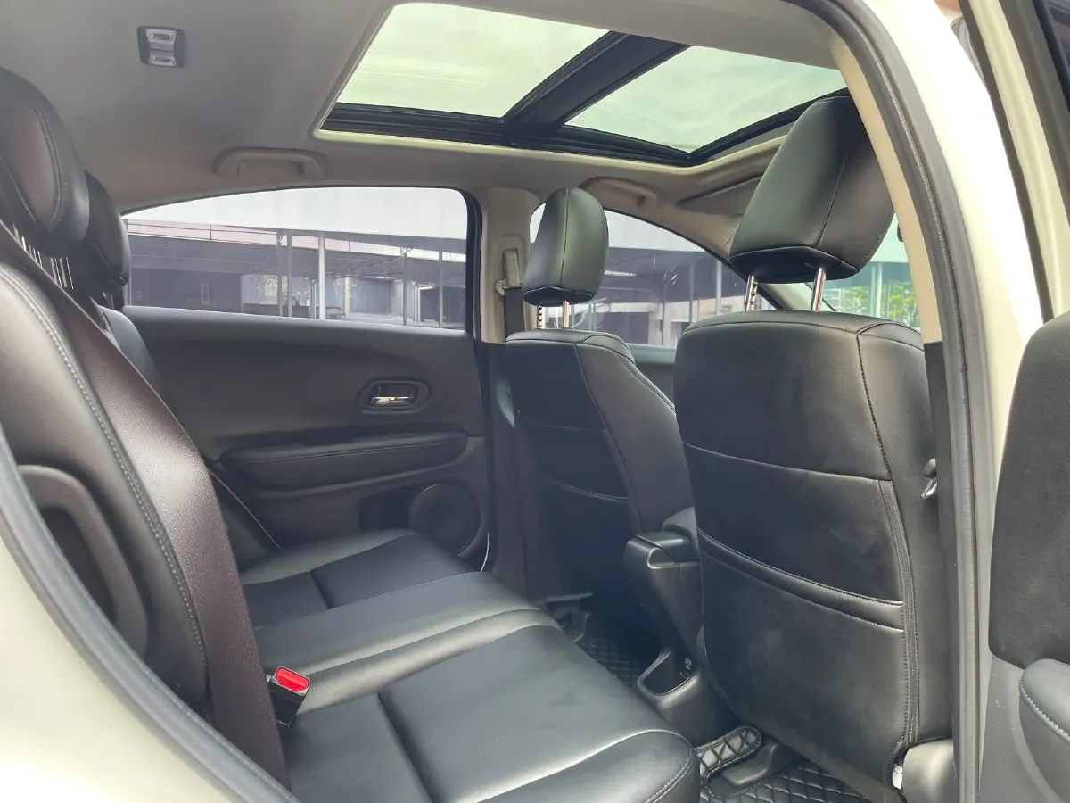 2020 Honda Vezel 1.5L 131HP L4 CVT,autocango,china used car exporter,china ev exporter,chinese used car exporter,chinese used ev exporter