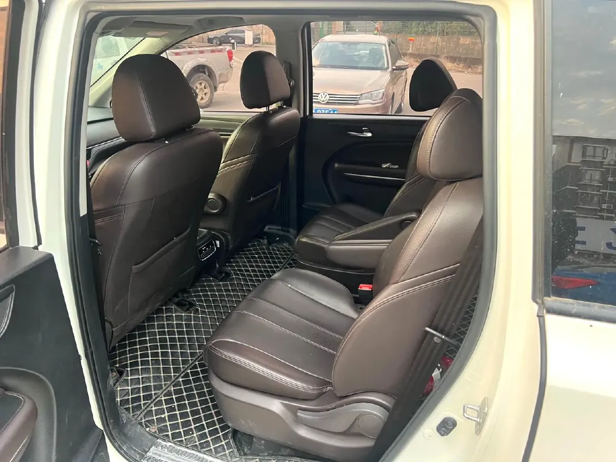 2021 GAC Trumpchi M6 1.5T 169HP L4 7DCT,autocango,china used car exporter,china ev exporter,chinese used car exporter,chinese used ev exporter