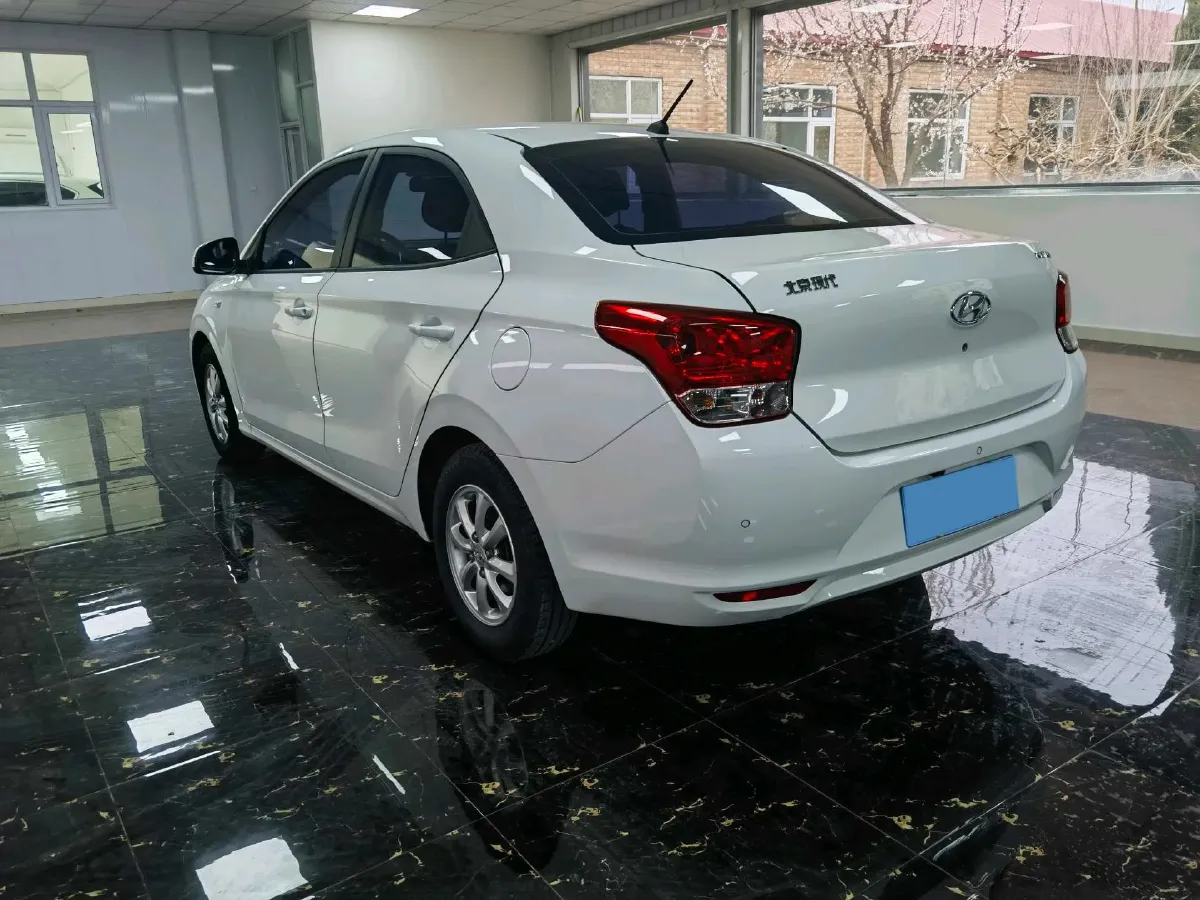 2017 Hyundai Reina 1.4L 95HP L4 4AT,autocango,china used car exporter,china ev exporter,chinese used car exporter,chinese used ev exporter