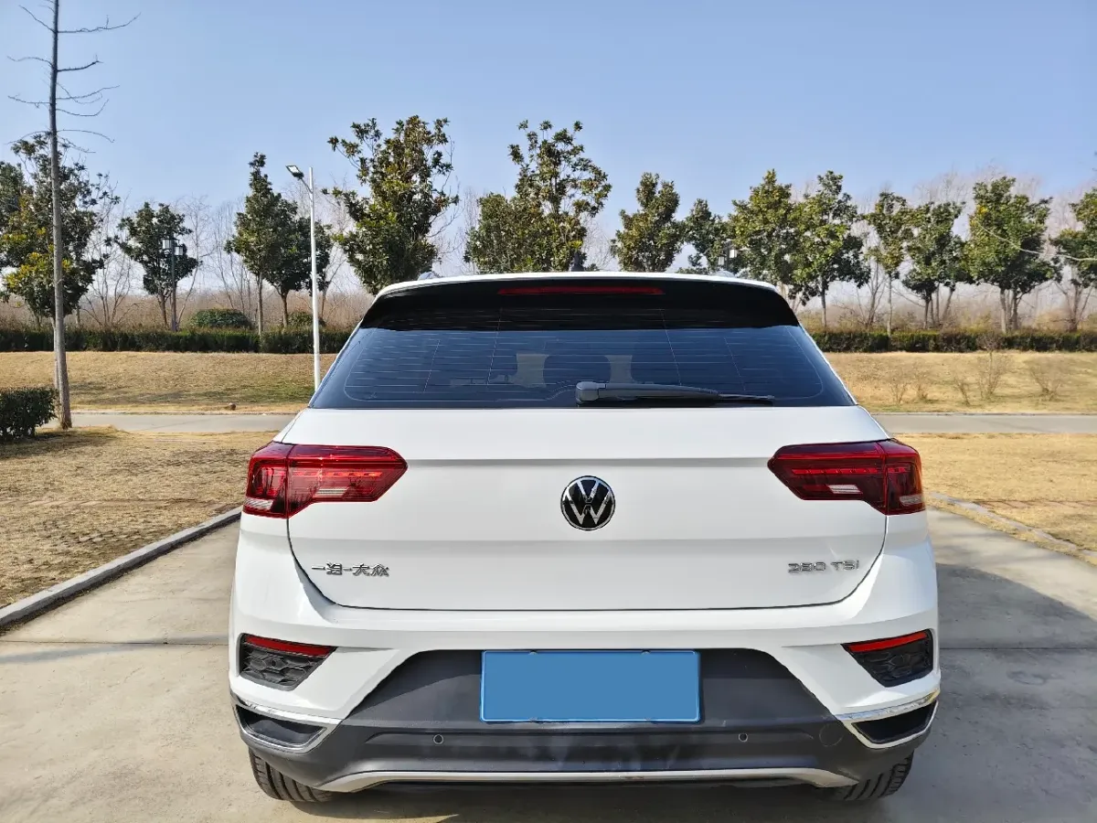 2022 Volkswagen T-Roc 1.4T 150HP L4 7DCT,autocango,china used car exporter,china ev exporter,chinese used car exporter,chinese used ev exporter