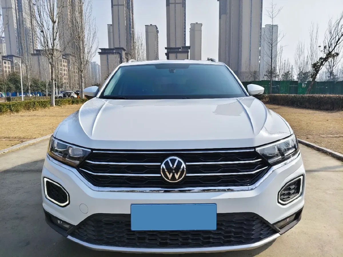 2022 Volkswagen T-Roc 1.4T 150HP L4 7DCT,autocango,china used car exporter,china ev exporter,chinese used car exporter,chinese used ev exporter