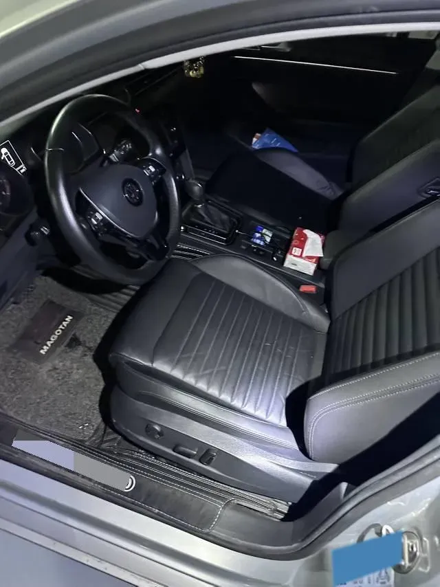 2018 Volkswagen Magotan 1.8T 180HP L4 7DCT,autocango,china used car exporter,china ev exporter,chinese used car exporter,chinese used ev exporter