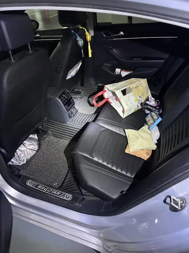 2018 Volkswagen Magotan 1.8T 180HP L4 7DCT,autocango,china used car exporter,china ev exporter,chinese used car exporter,chinese used ev exporter