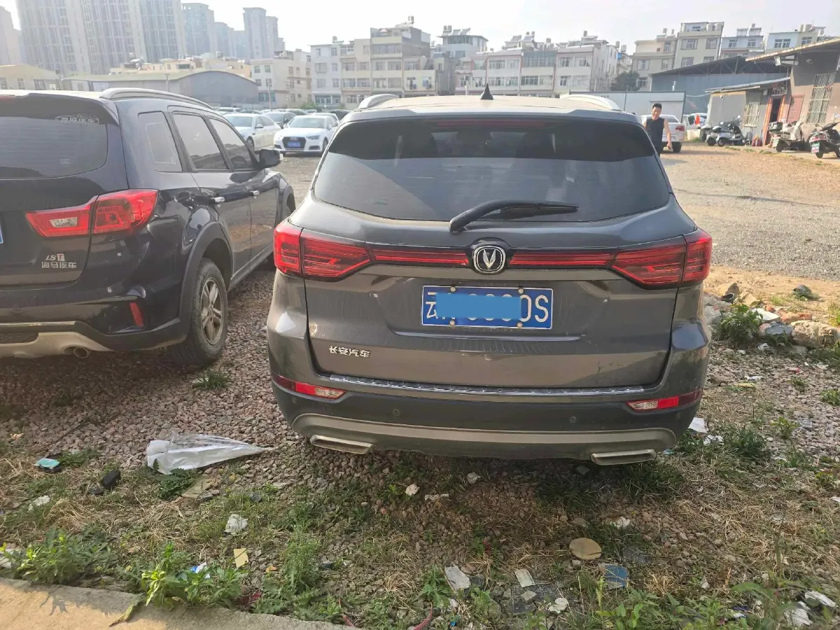 2024 ChangAn CS75 1.5T 188HP L4 7DCT,autocango,china used car exporter,china ev exporter,chinese used car exporter,chinese used ev exporter