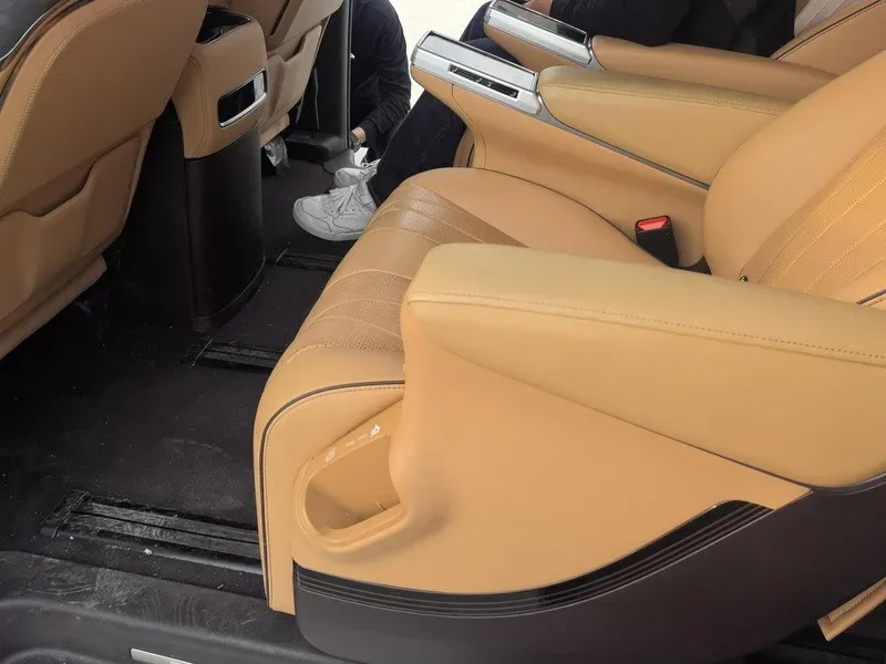 2024 Denza D9 1.5T 139HP L4 E-CVT PHEV 40KWH,autocango,china used car exporter,china ev exporter,chinese used car exporter,chinese used ev exporter