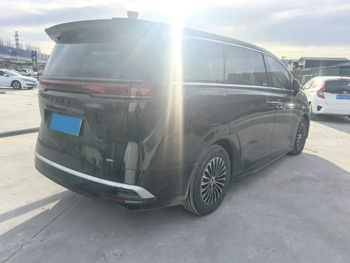 2024 Denza D9 1.5T 139HP L4 E-CVT PHEV 40KWH,autocango,china used car exporter,china ev exporter,chinese used car exporter,chinese used ev exporter
