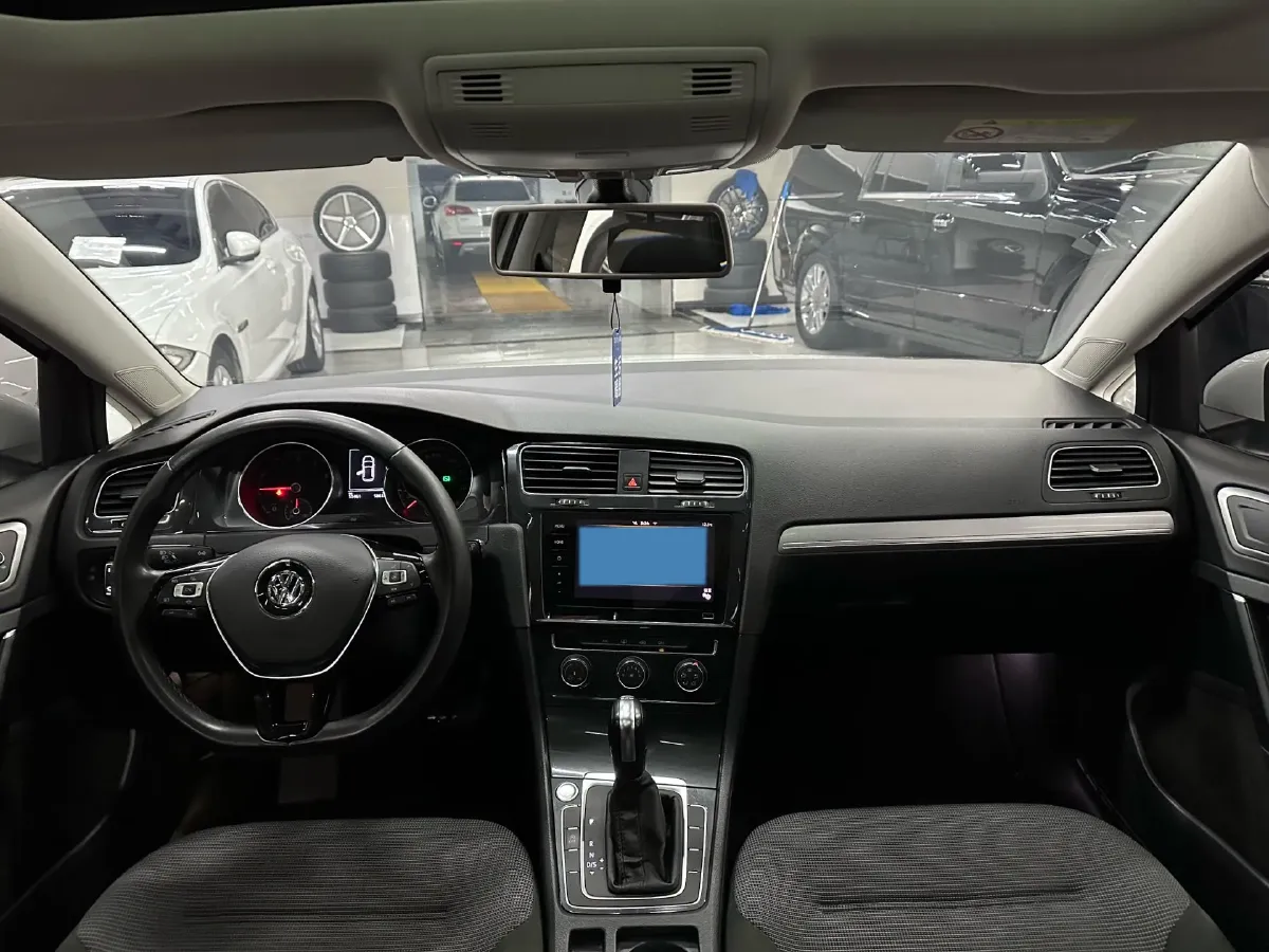 2020 Volkswagen Golf 1.4T 150HP L4 7DCT,autocango,china used car exporter,china ev exporter,chinese used car exporter,chinese used ev exporter