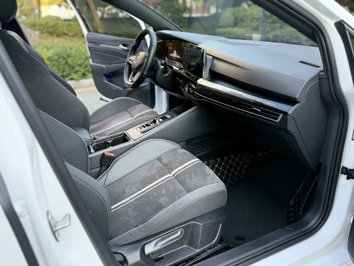 2023 Volkswagen Golf 1.4T 150HP L4 7DCT,autocango,china used car exporter,china ev exporter,chinese used car exporter,chinese used ev exporter