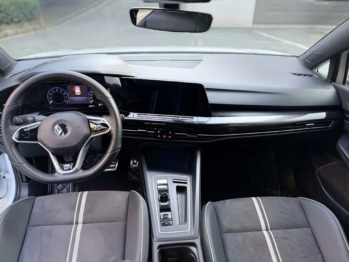 2023 Volkswagen Golf 1.4T 150HP L4 7DCT,autocango,china used car exporter,china ev exporter,chinese used car exporter,chinese used ev exporter