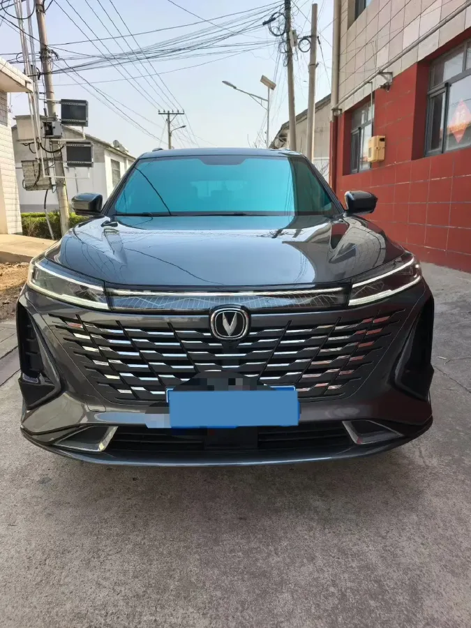 2023 ChangAn CS75 Plus 1.5T 188HP L4 8AT,autocango,china used car exporter,china ev exporter,chinese used car exporter,chinese used ev exporter