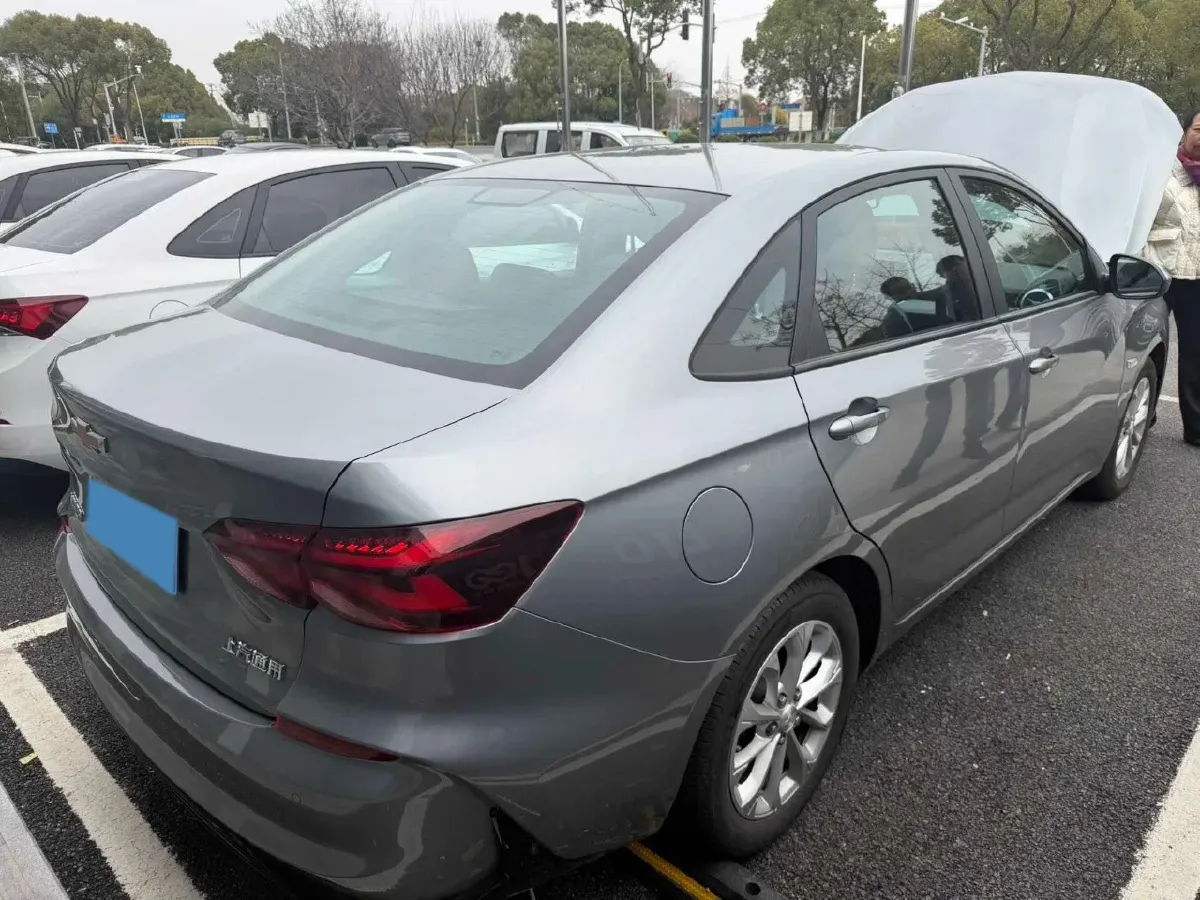 2023 Chevrolet Monza 1.5L 113HP L4 6DCT,autocango,china used car exporter,china ev exporter,chinese used car exporter,chinese used ev exporter