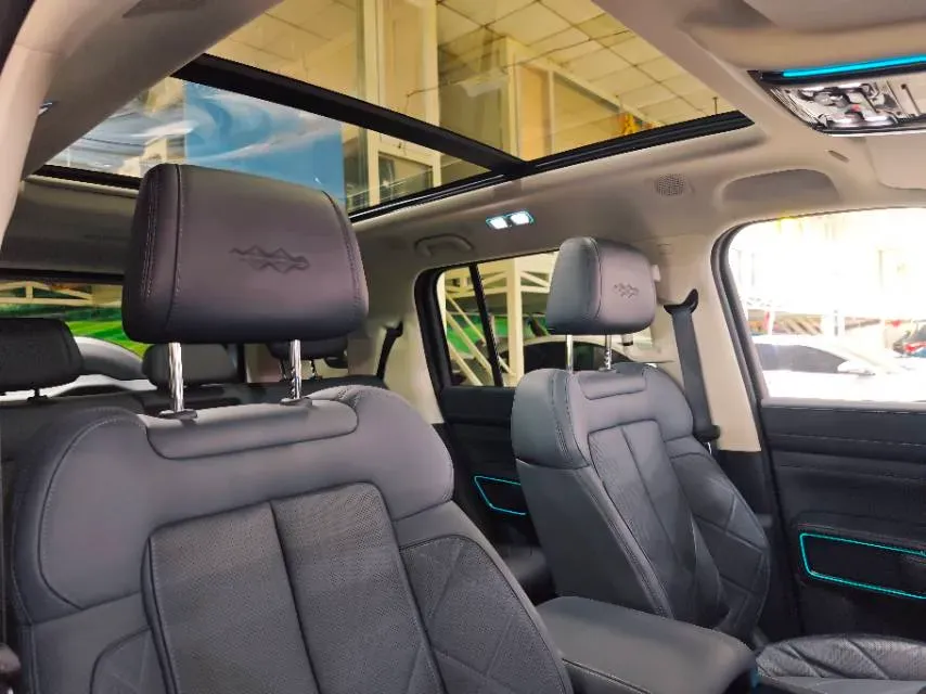 2025 FangChengBao Bao 5 1.5T 194HP L4 E-CVT PHEV 31.8KWH,autocango,china used car exporter,china ev exporter,chinese used car exporter,chinese used ev exporter