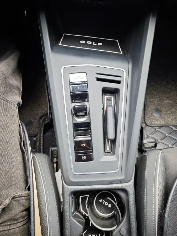 2021 Volkswagen Golf 1.4T 150HP L4 7DCT,autocango,china used car exporter,china ev exporter,chinese used car exporter,chinese used ev exporter