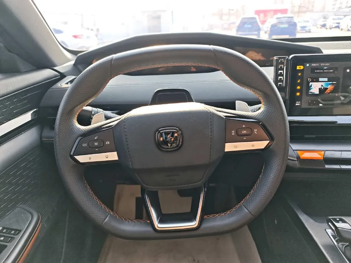 2023 ChangAn UNI-V 1.5T 188HP L4 7DCT,autocango,china used car exporter,china ev exporter,chinese used car exporter,chinese used ev exporter