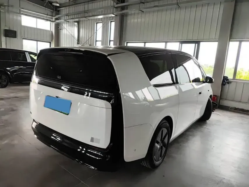 2024 Li MEGA BEV 102.7KWH,autocango,china used car exporter,china ev exporter,chinese used car exporter,chinese used ev exporter