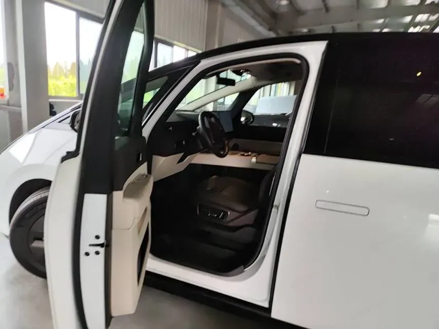 2024 Li MEGA BEV 102.7KWH,autocango,china used car exporter,china ev exporter,chinese used car exporter,chinese used ev exporter