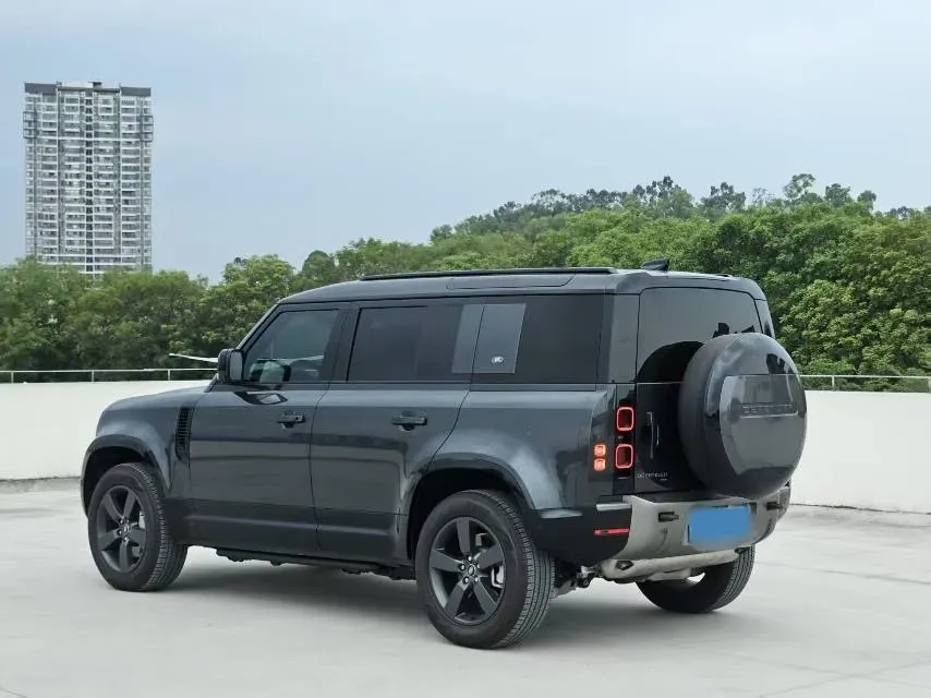 2023 Land Rover Defender 3.0T 400HP L6 8AT,autocango,china used car exporter,china ev exporter,chinese used car exporter,chinese used ev exporter