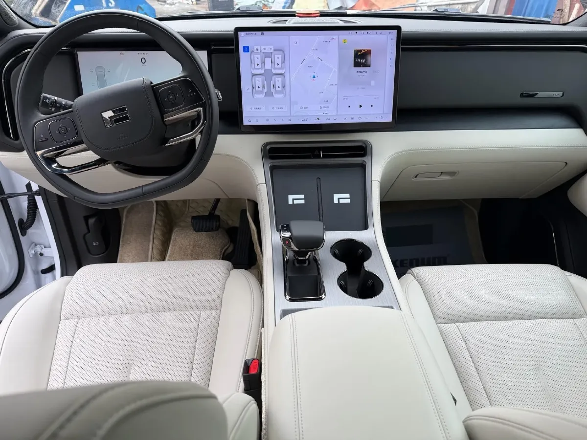 2024 ROXROX 01 1.5T 152HP L4 REEV 44.5KWH,autocango,china used car exporter,china ev exporter,chinese used car exporter,chinese used ev exporter