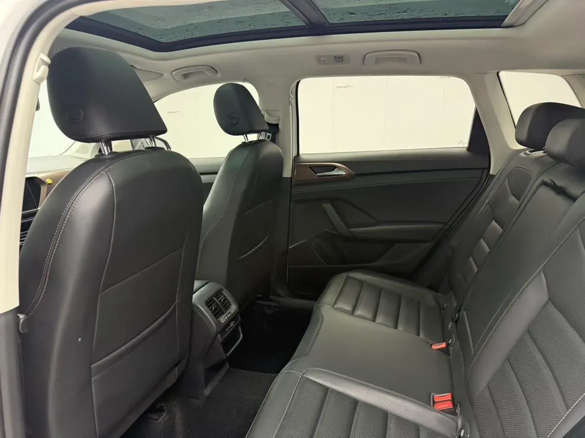 2021 Volkswagen Tharu 1.4T 150HP L4 7DCT,autocango,china used car exporter,china ev exporter,chinese used car exporter,chinese used ev exporter