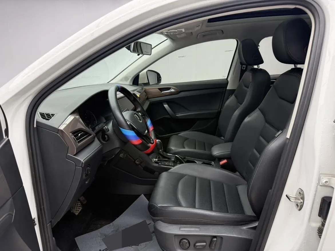 2021 Volkswagen Tharu 1.4T 150HP L4 7DCT,autocango,china used car exporter,china ev exporter,chinese used car exporter,chinese used ev exporter