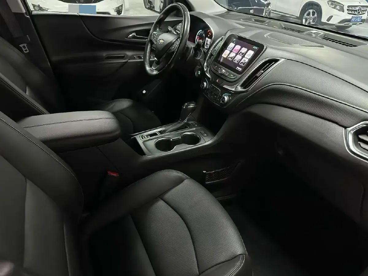 2018 Chevrolet Equinox 2.0T 260HP L4 9AT,autocango,china used car exporter,china ev exporter,chinese used car exporter,chinese used ev exporter
